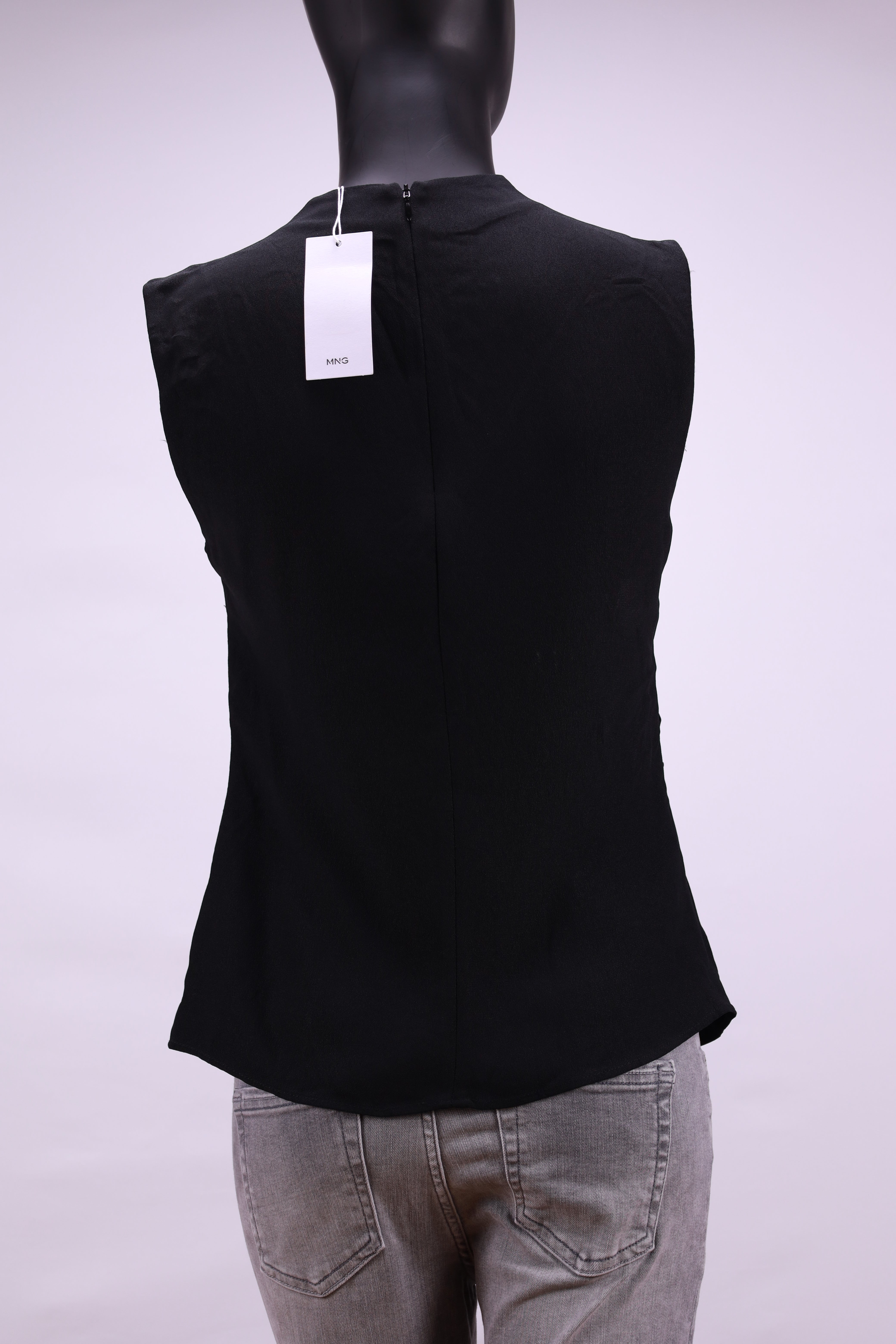 Черен топ MANGO