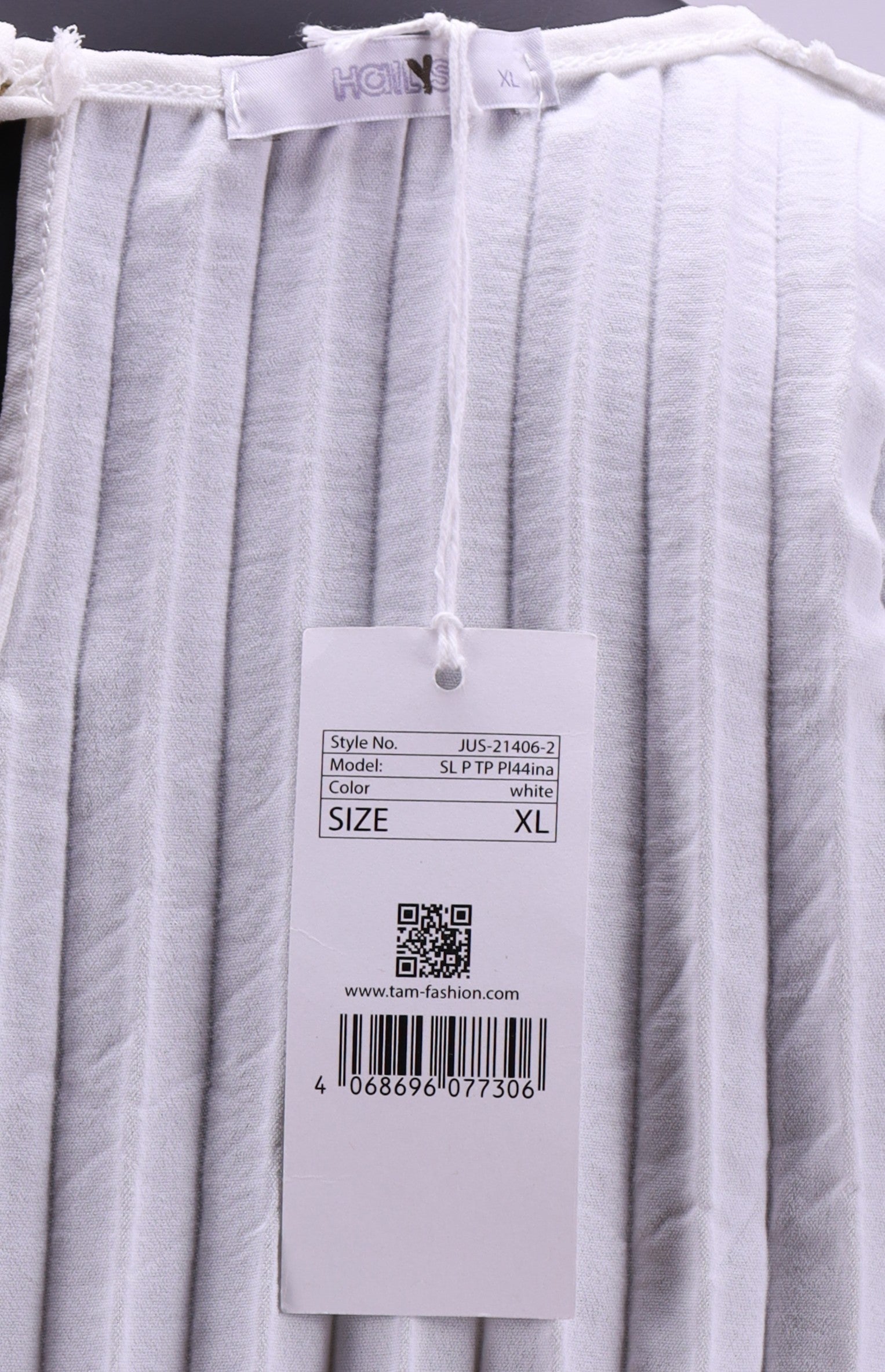 Бял топ Hailys