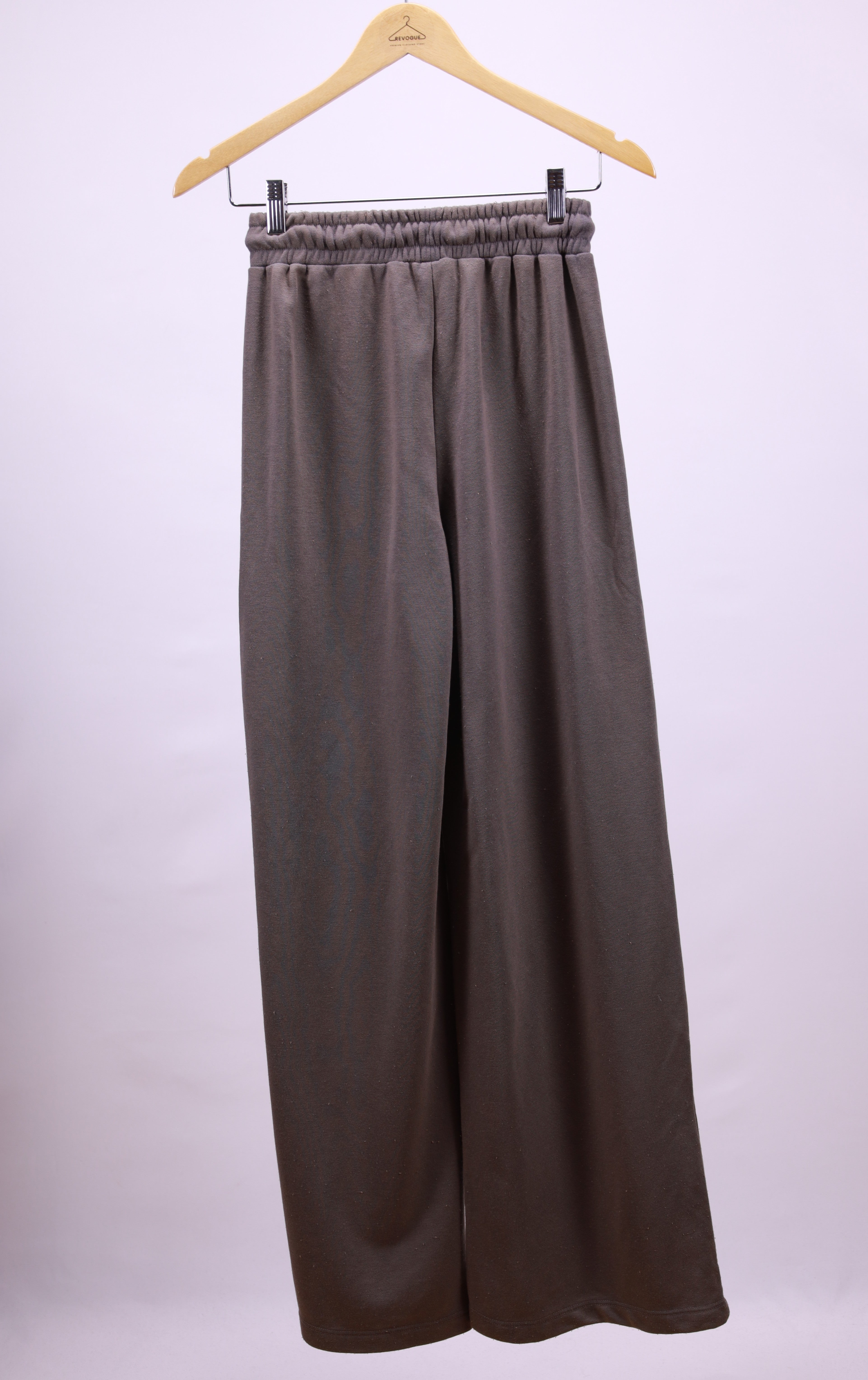 Широк спортен панталон About You