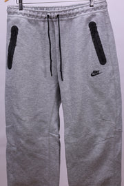 Сиво долнище Nike