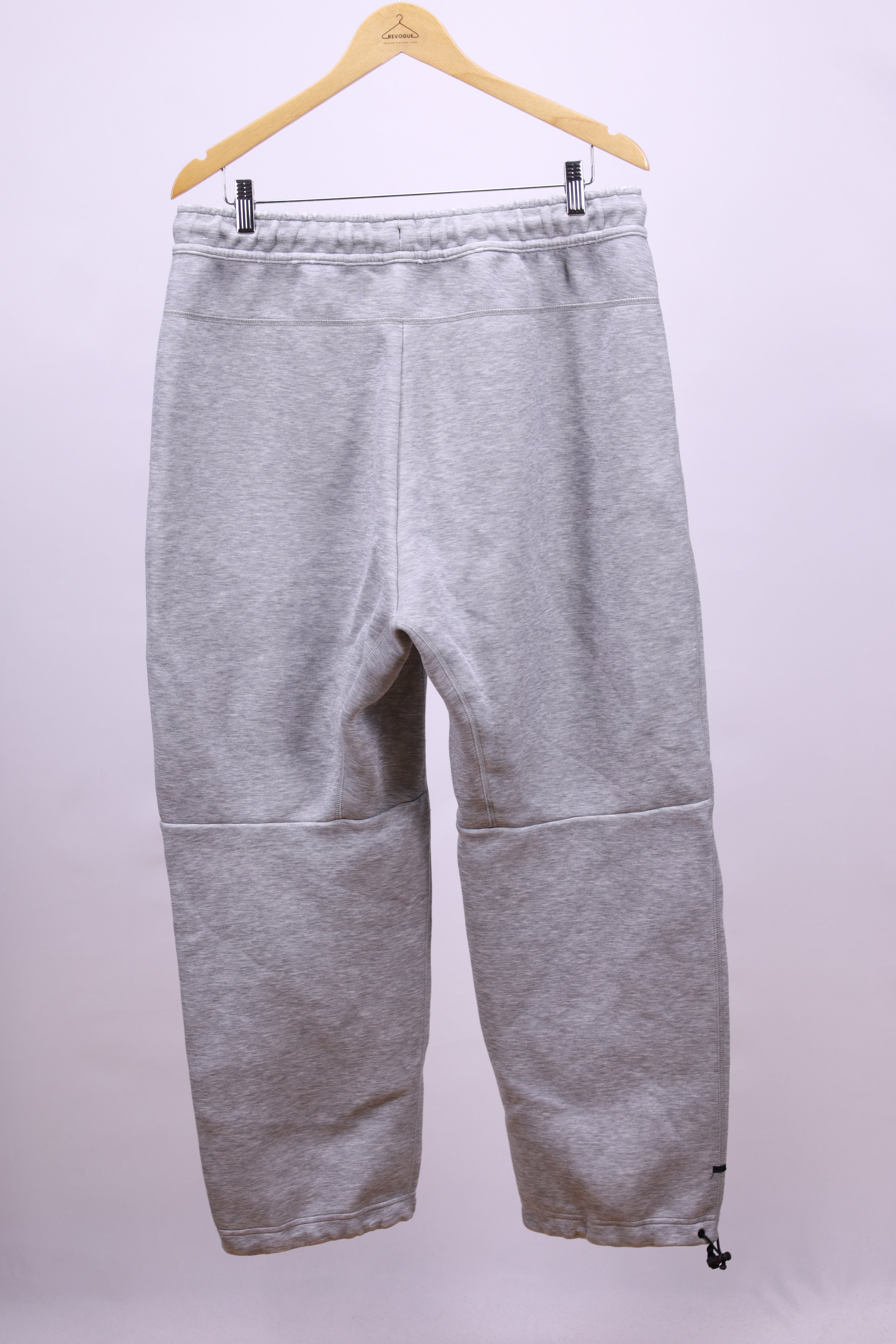 Сиво долнище Nike