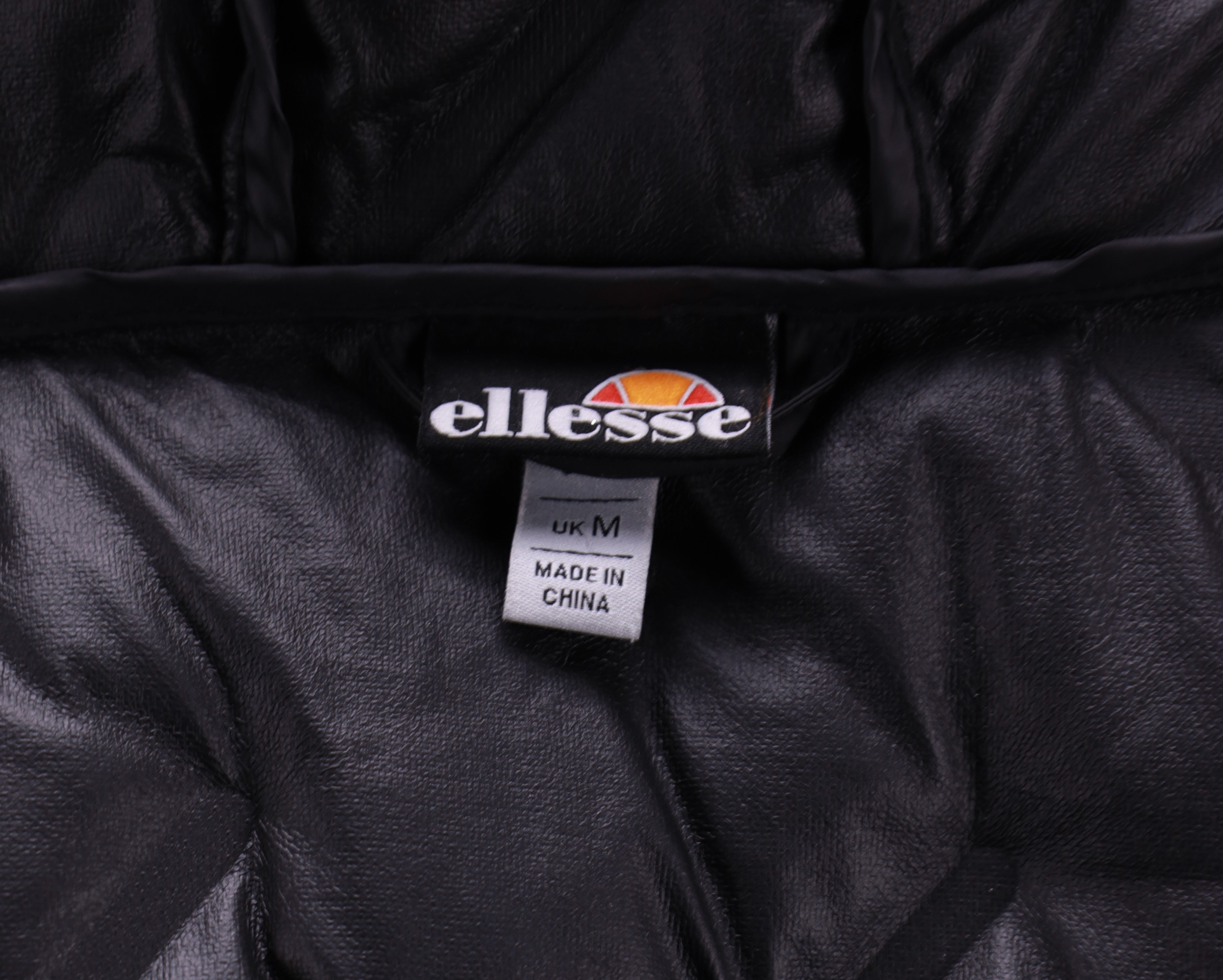Яке Ellesse