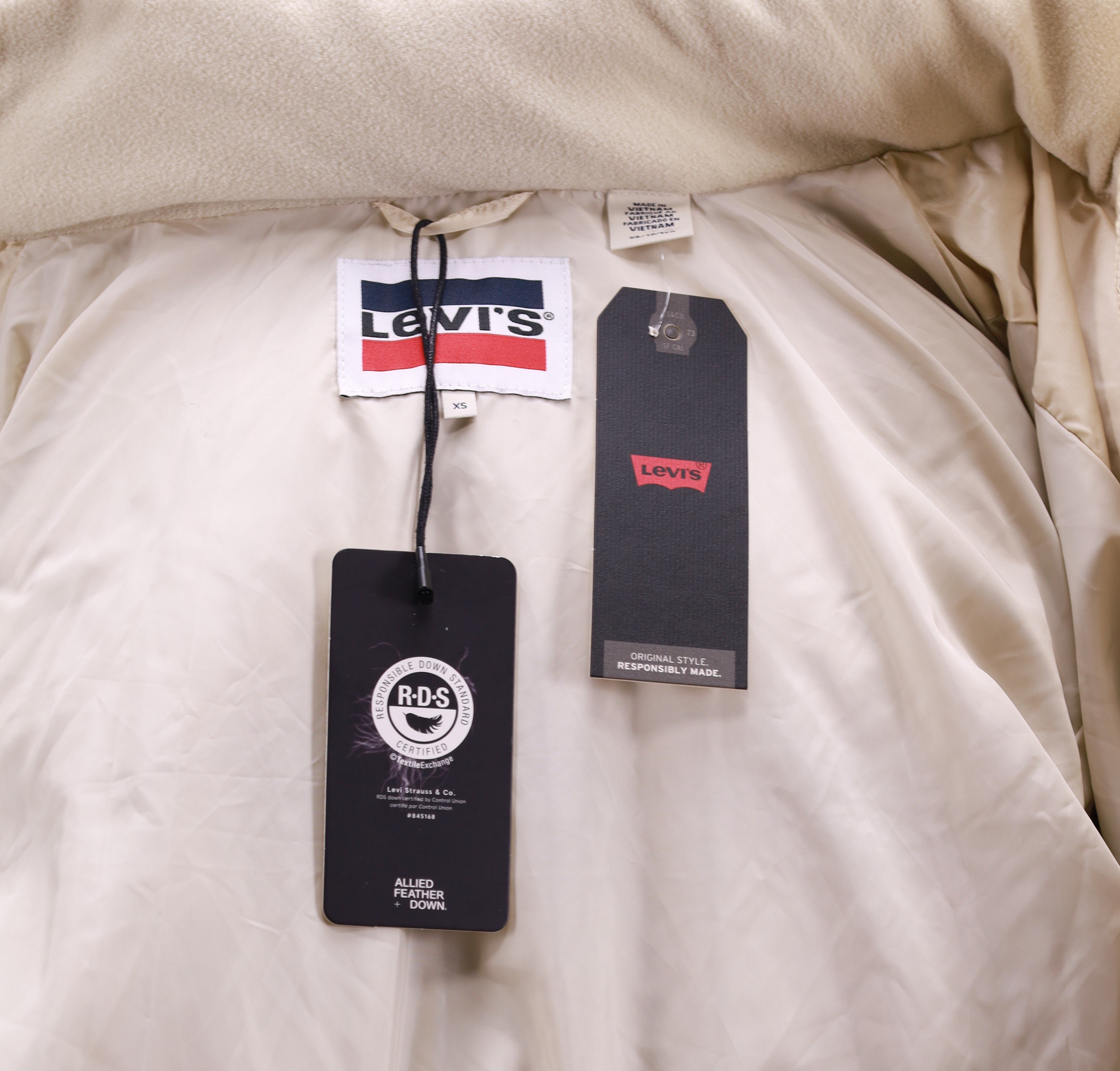 Пухено яке Levi's