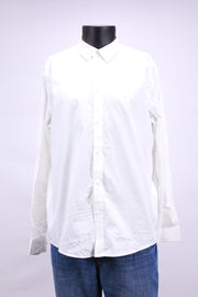 Бяла риза Pier One