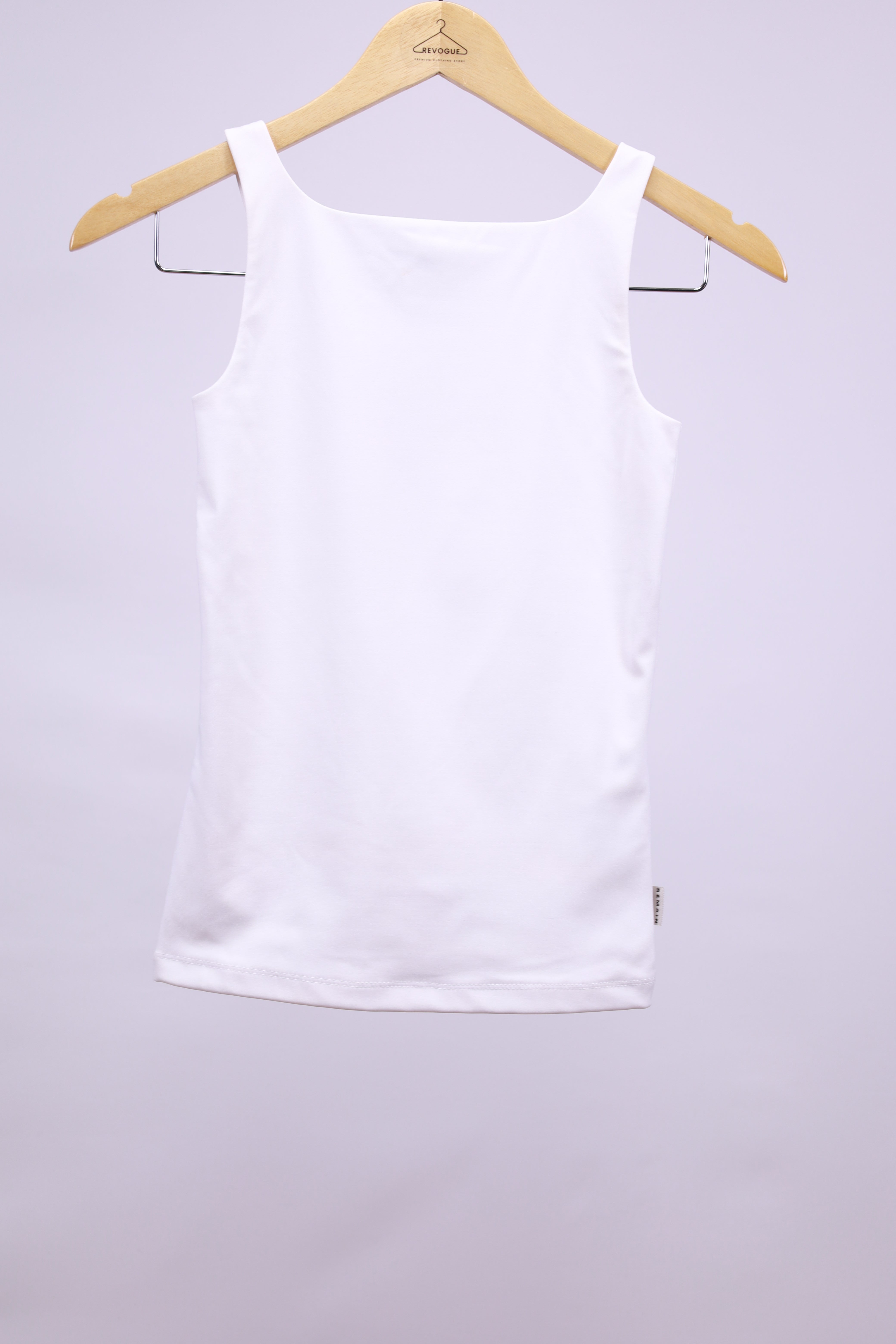 Бял топ Remain