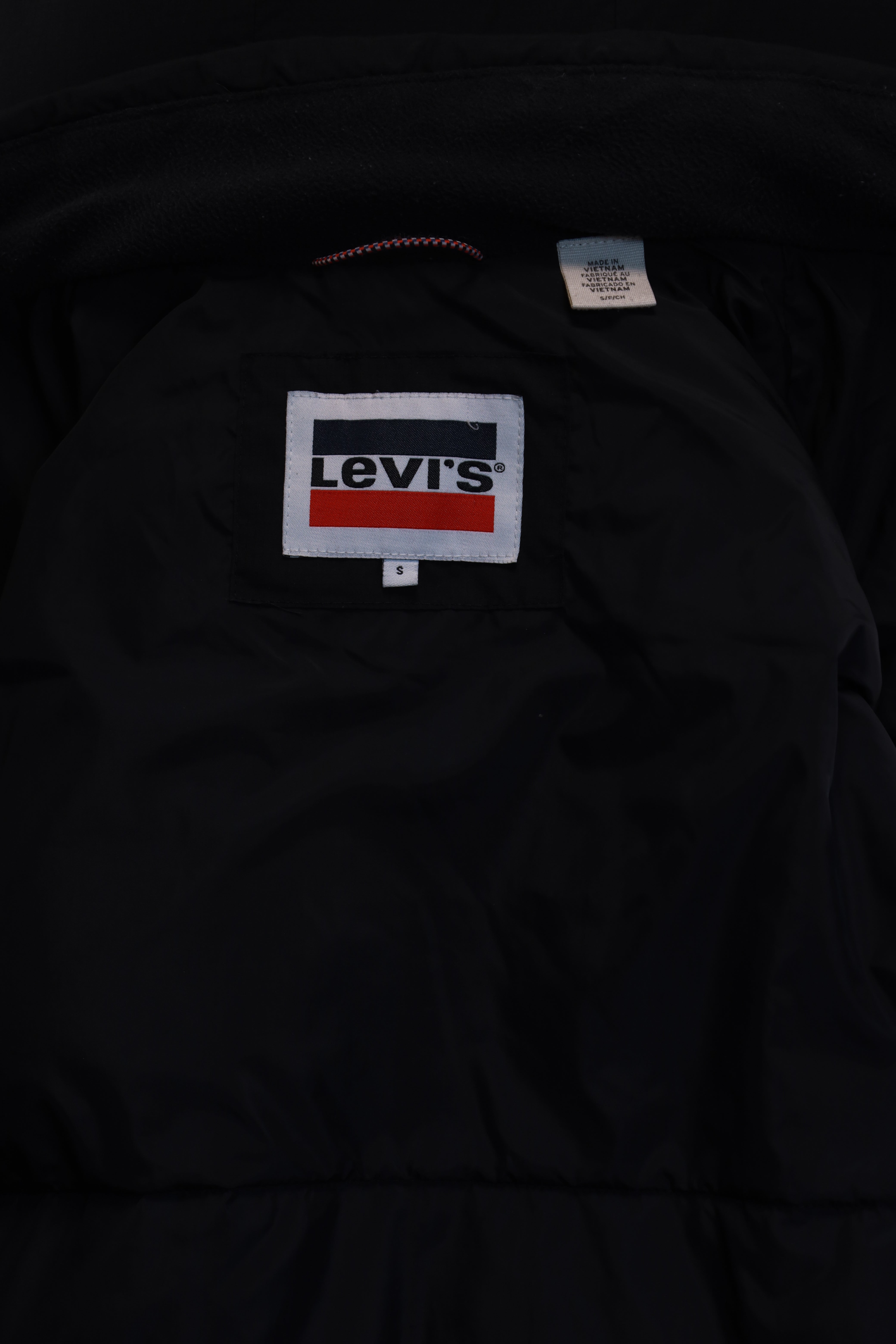 Яке Levi's S