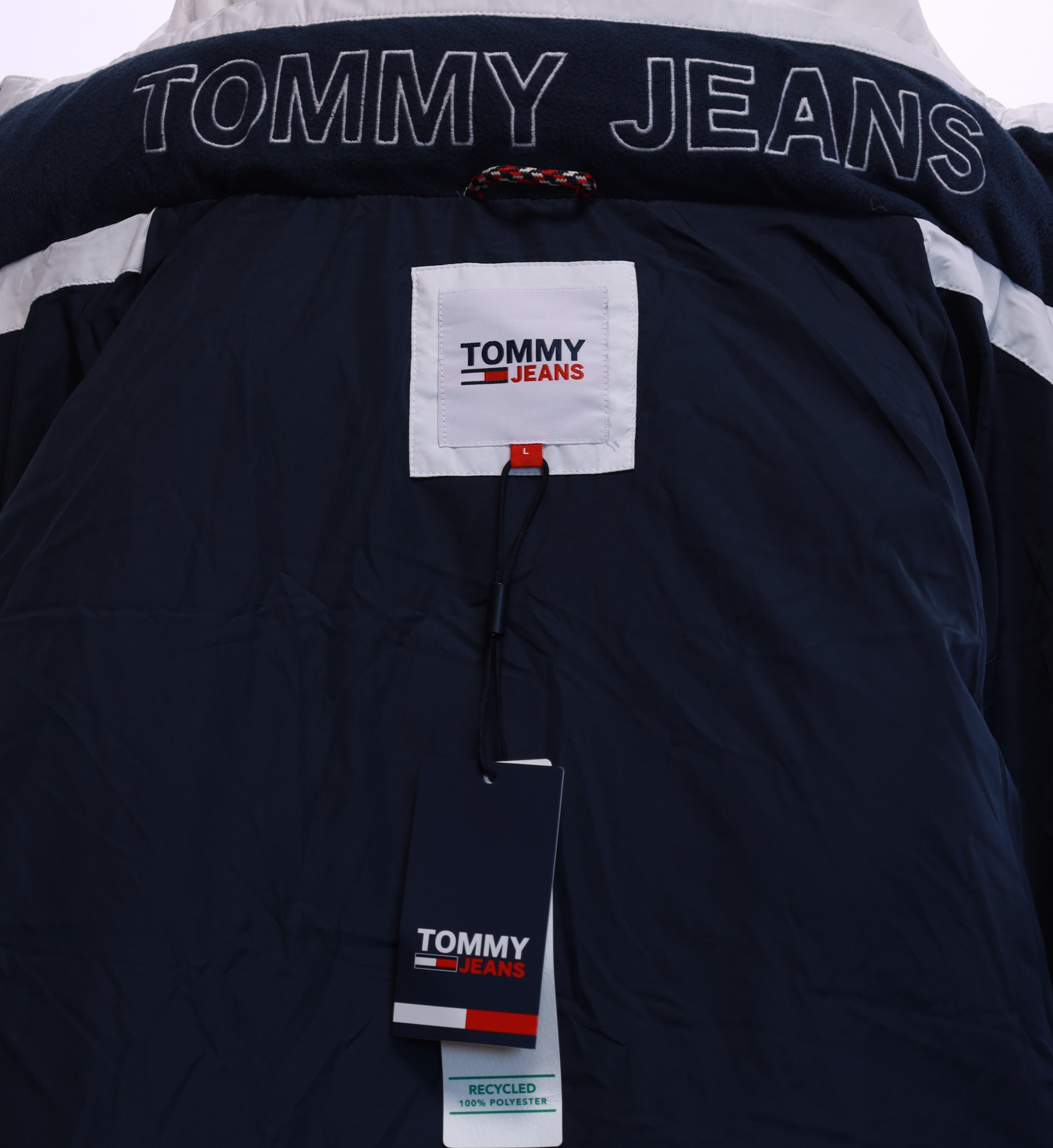 Бяло дамско яке Tommy Jeans L