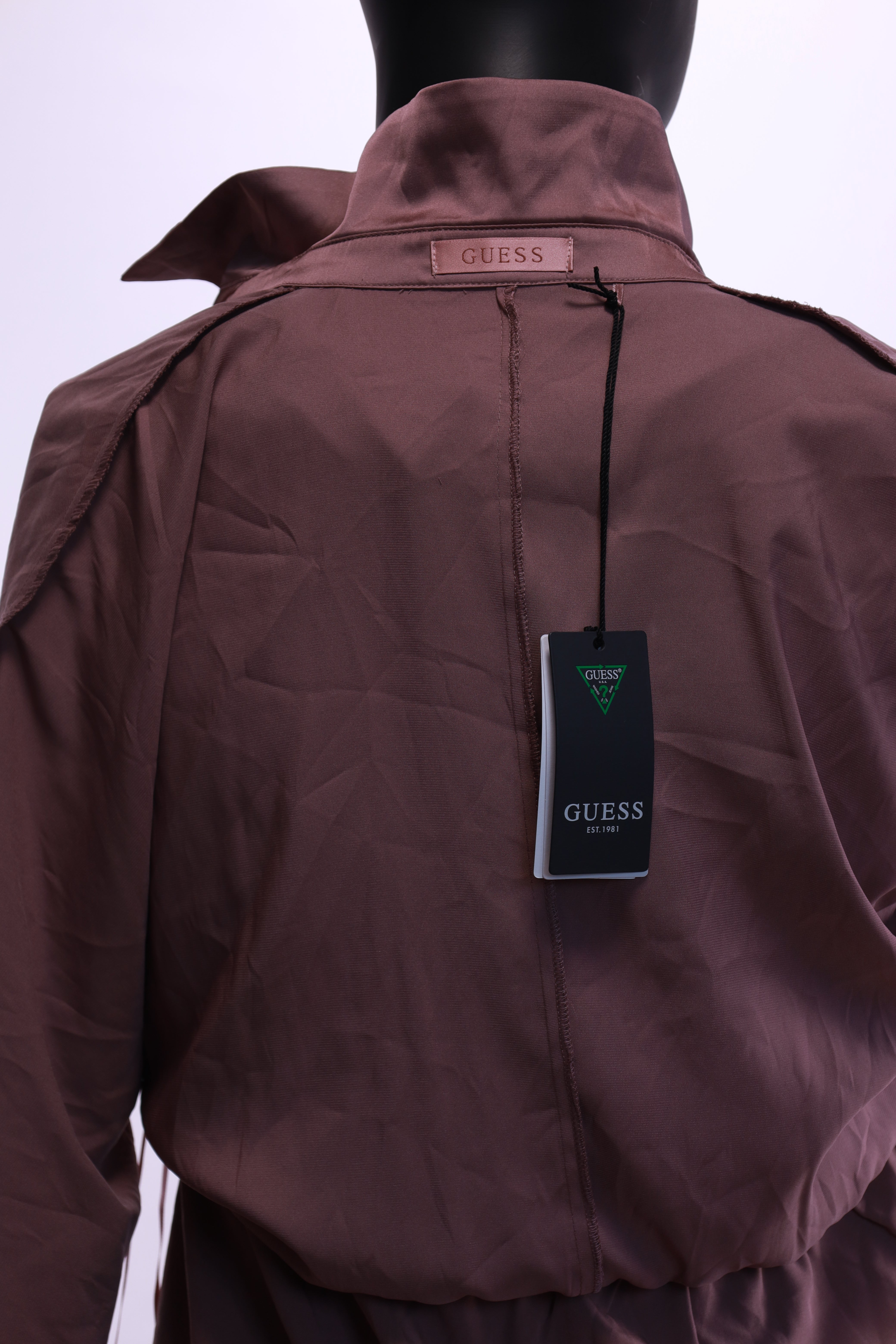 Сатенена рокля Guess L