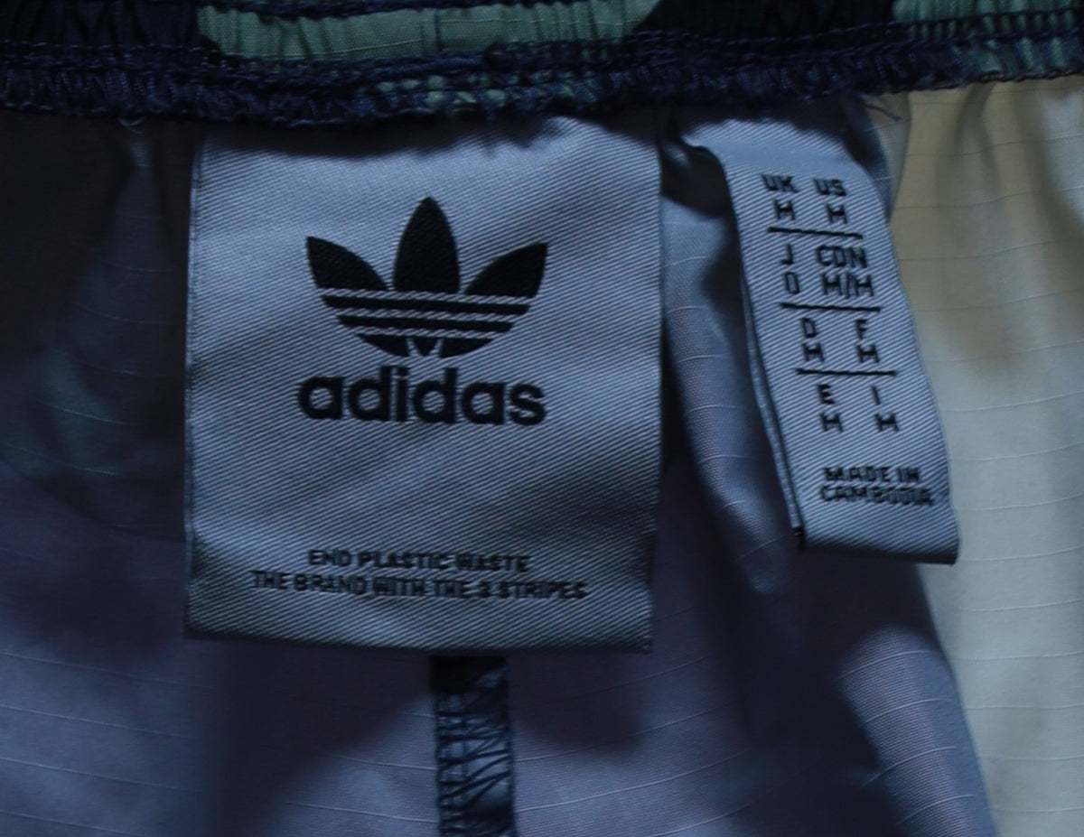 Adidas M къси панталони